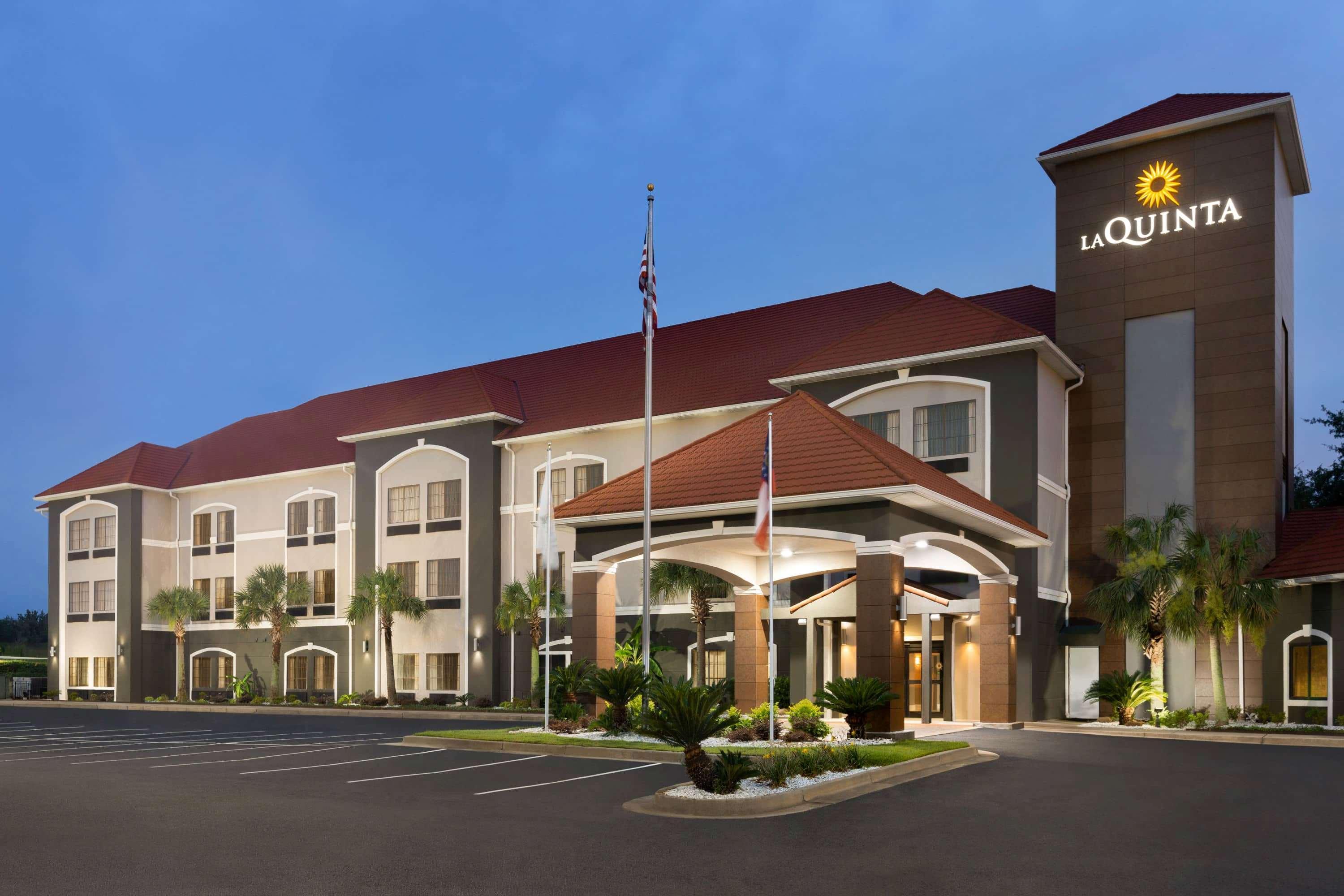La Quinta By Wyndham Dublin Hotel Exterior photo