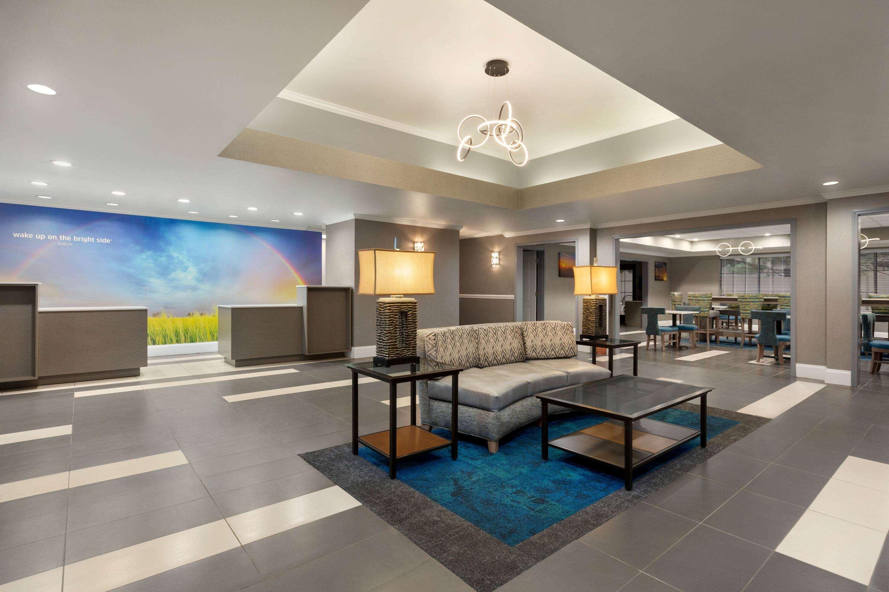 La Quinta By Wyndham Dublin Hotel Exterior photo